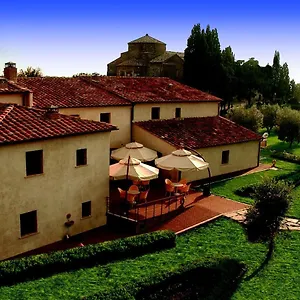 Hotel &